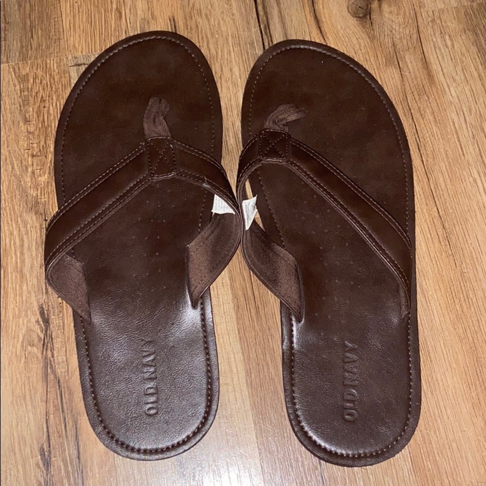 Old navy leather flip flops